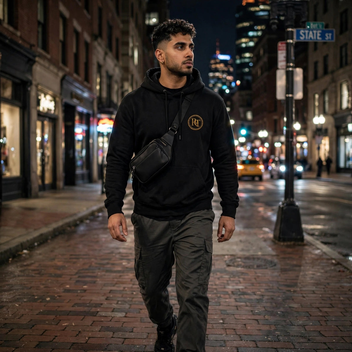 RT GOLD EDITION HOODIE

heavyweight hoodie, minimal gold K monogram. Clean. Luxe. Boston.

- 400gsm heavyweight fleece
- Gold embroidered monogram
- Oversized fit